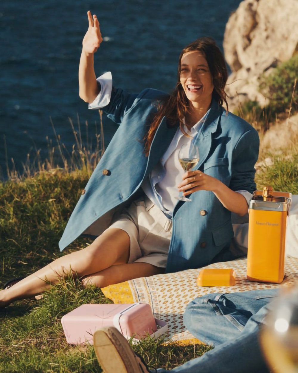 Veuve Clicquot Brut Yellow Label Champagne with Portable Cooler