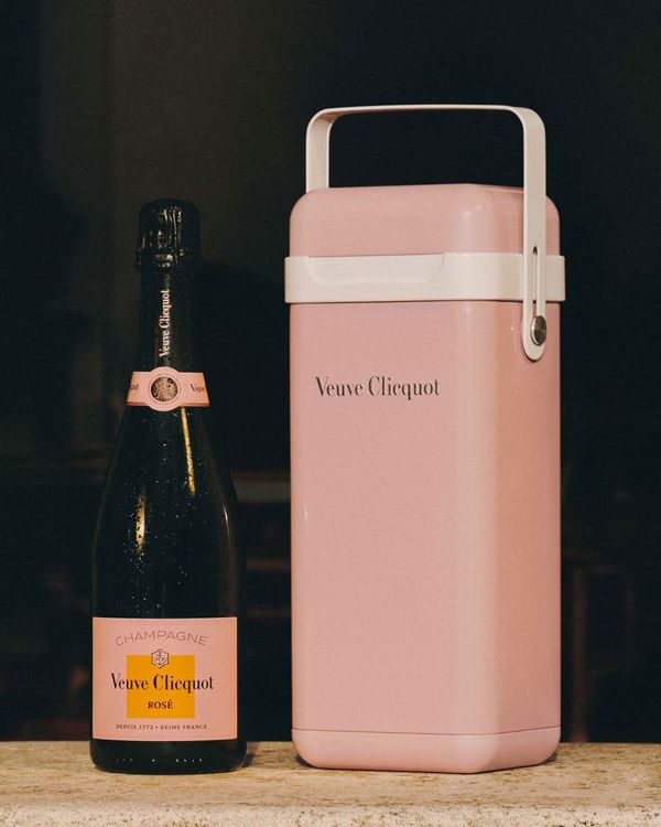 medium_Passion_Spirits_Veuve_C