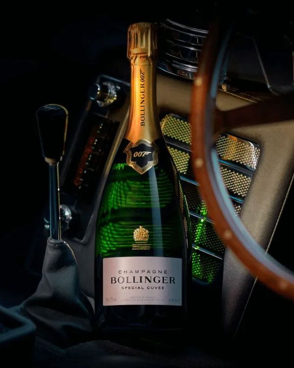 Champagne Bollinger Special Cuveé 007 Limited Collectors