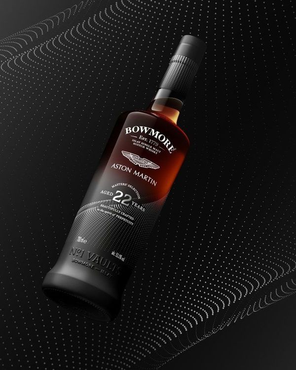 Bowmore x Aston Martin Masters' Selection Edition Three 22 Year