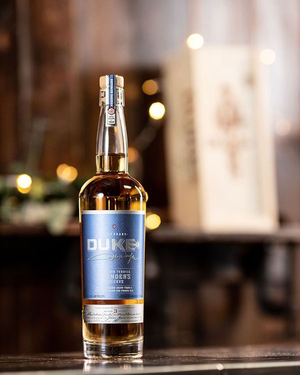 ウイスキー Duke's Dignity The  Blend 750ml Duke Kentucky Straight Bourbon 750ML – The Liquor Barn