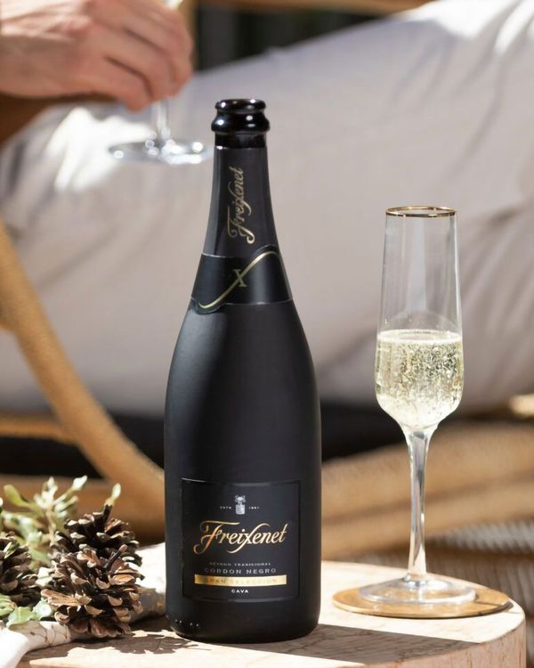 Freixenet Cordón Negro Gran Seleccion D.O. Cava Brut