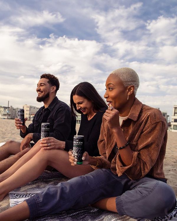 ブラックスウェード＆ラベンダーグリッターヒール KRAKEN® & Ginger Beer Cocktails • 4 Pack | Passion Spirits