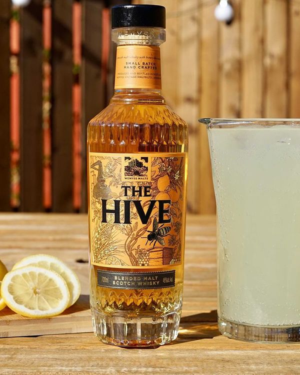 ウイスキー THE HIVE 700ml 25_040232144936_an1?$VS_1500$