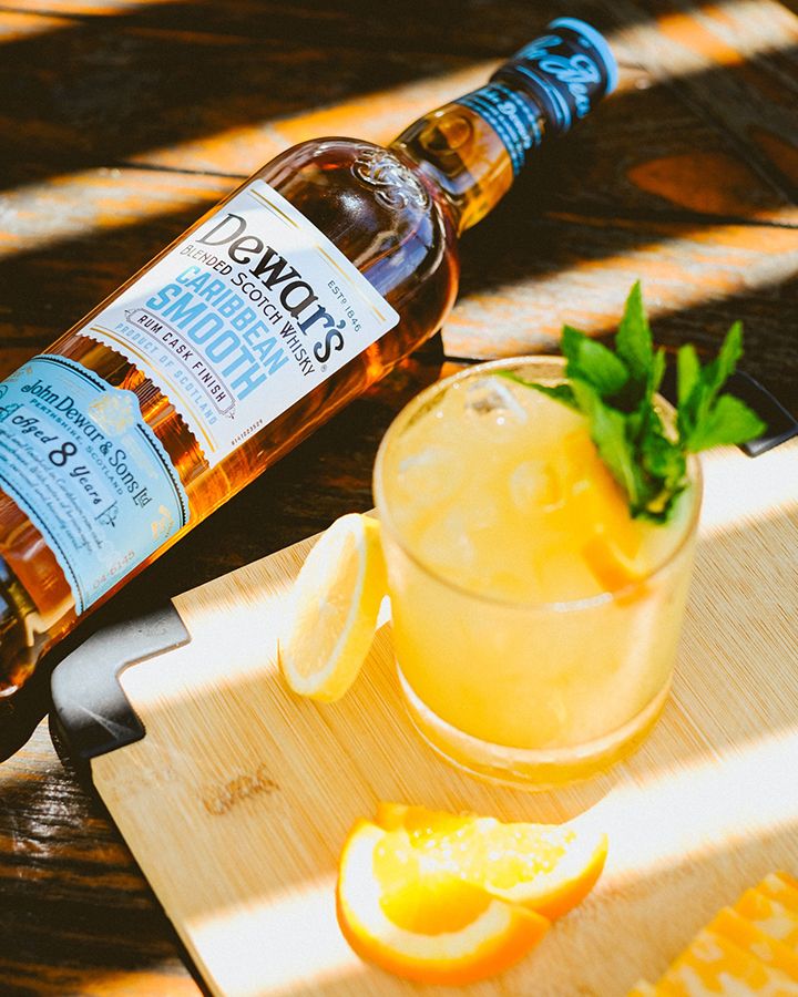 Dewar's 8年 Japanese & Caribbean Smooth Dewar's Japanese Smooth 8 Year Blended Scotch - Bottles and