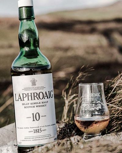 Laphroaig 10 Years Islay Single Malt Scotch Whisky | Passion Spirits