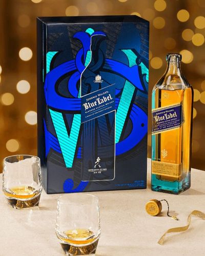 Johnnie Walker Blue Label Blended Scotch Whisky Gift Set | Passion