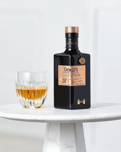 Dewar's Double Double 37 Year Whisky Gift Set with 2 Baccarat