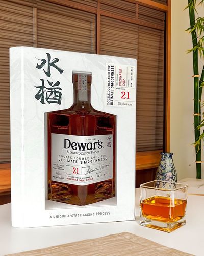 Dewar's Double Double 21 Year Whisky Finished in Mizunara Oak