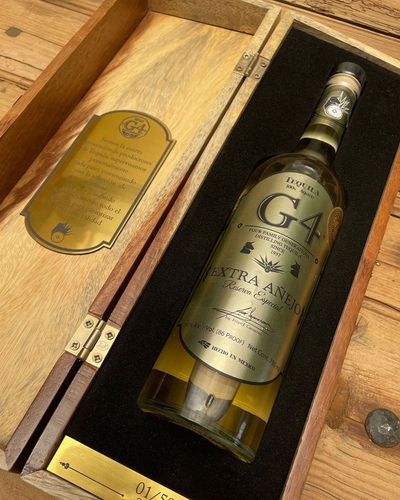 GRILLOS テキーラ Anejo Reserva Especial 750 GRILLOS テキーラ Anejo Reserva Especial 750